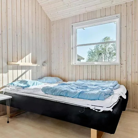 Semesterbostad Awesome In Idestrup With Wifi